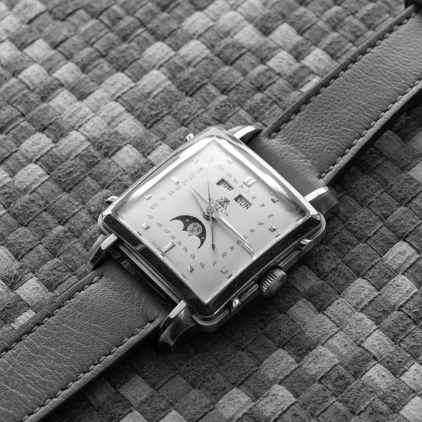 GÜBELIN “CIOCCOLATONE” TRIPLE CALENDAR REF. 14 D 2580-06