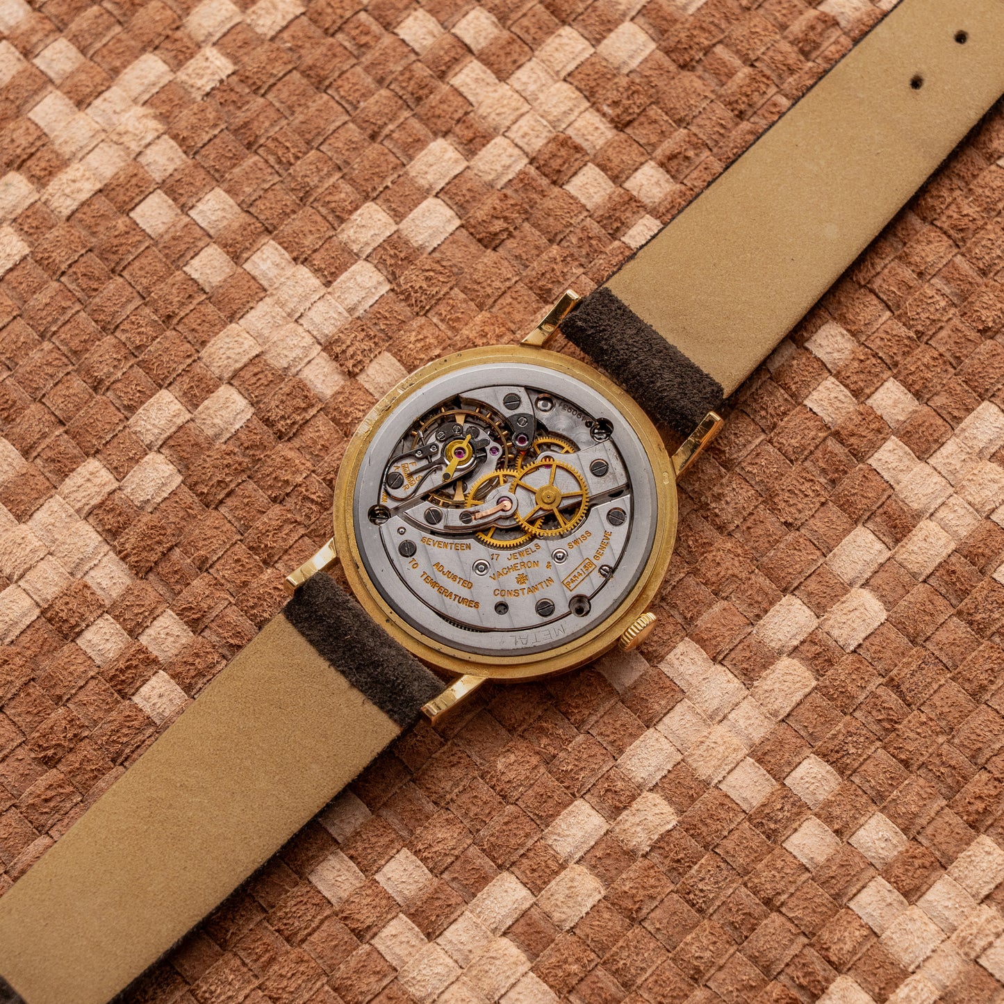 VACHERON CONSTANTIN YELLOW GOLD WRISTWATCH 1950