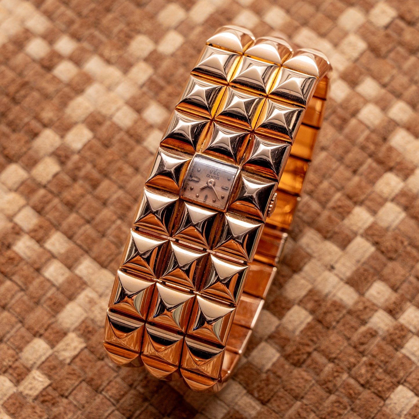 VACHERON CONSTANTIN PYRAMIDAL 1950S