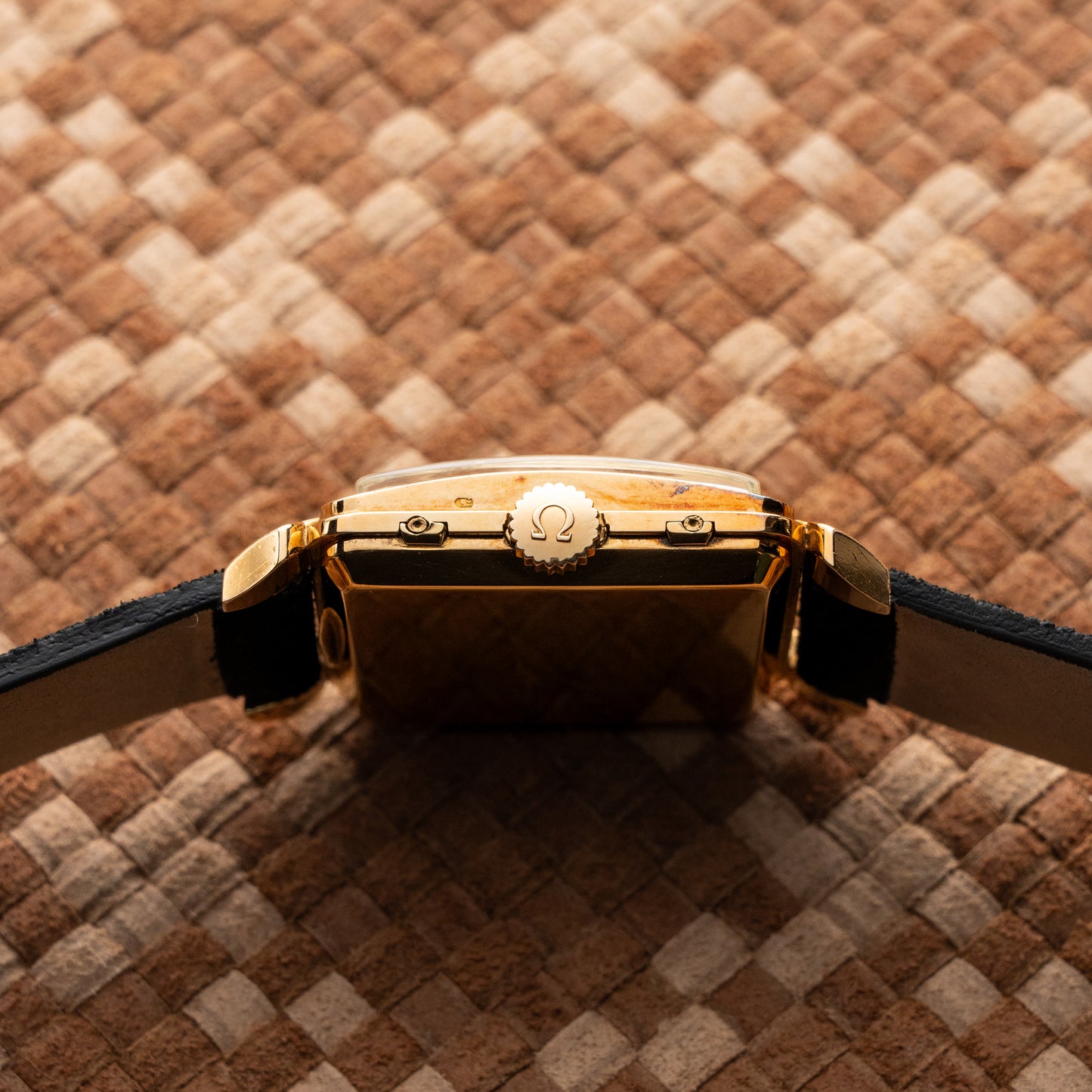 OMEGA COSMIC TRIPLE DATE MOONPHASE REF.3944 1950S