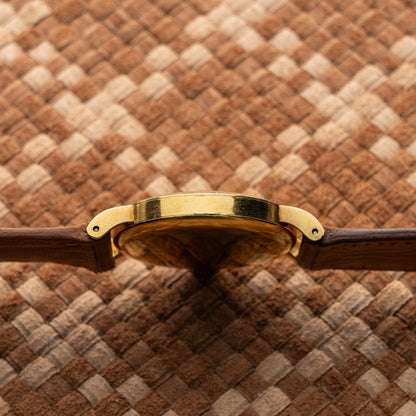 OMEGA CHRONOMÈTRE YELLOW GOLD WRISTWATCH REF. 2364