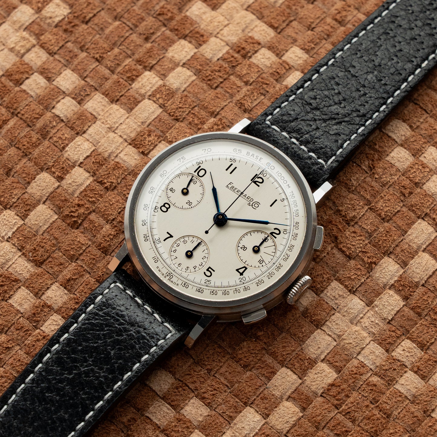 EBERHARD & CO. PRE EXTRA-FORT THREE-REGISTER CHRONO 1940s
