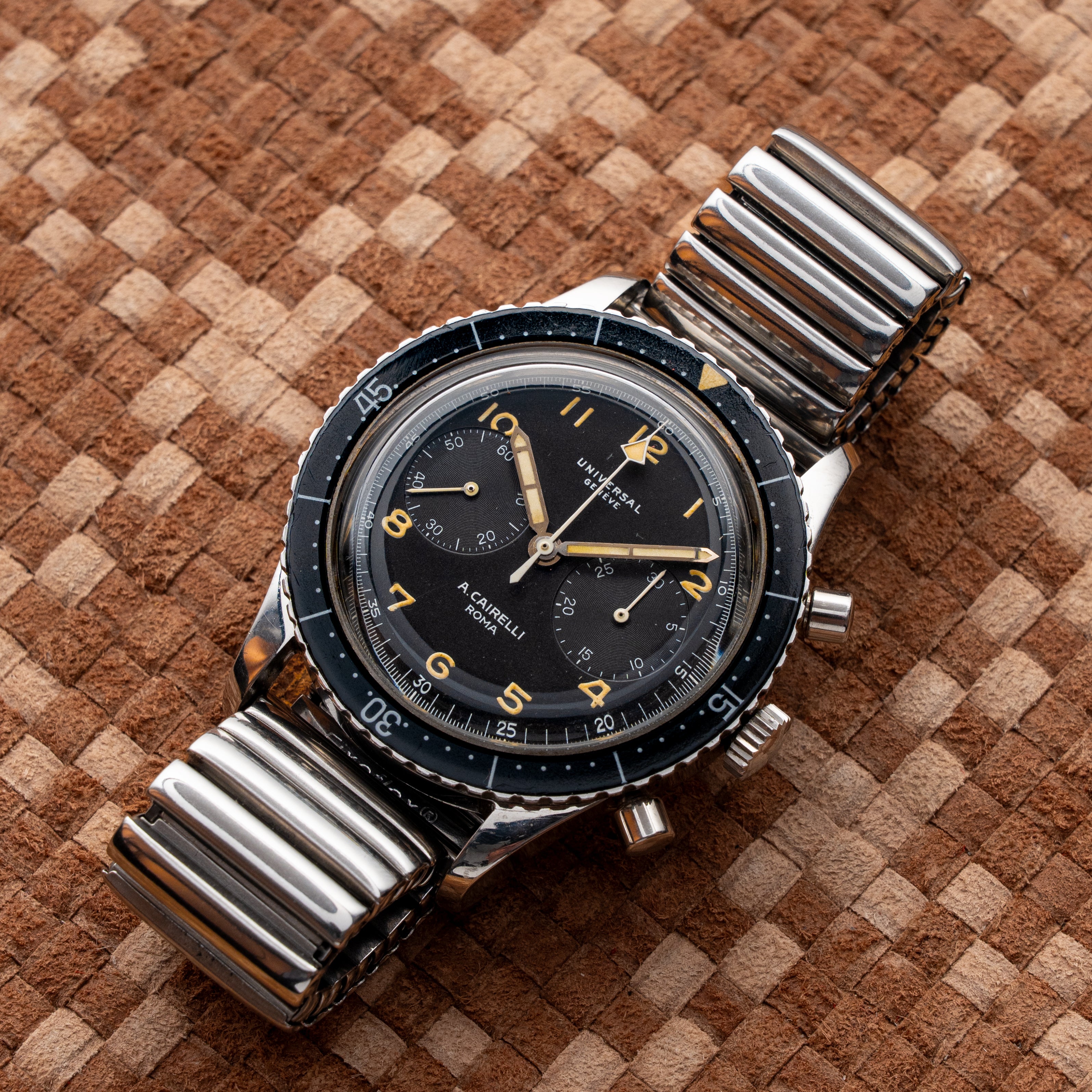 Cairelli Universal Genève CP-2 1960s A.M.I. Military Chronograph