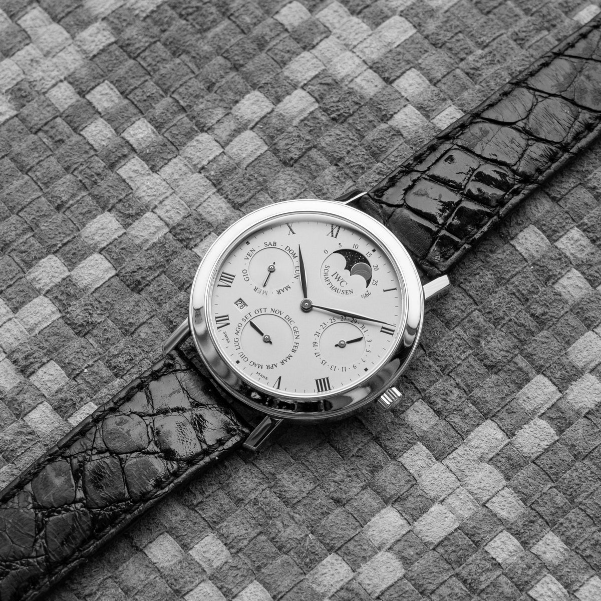 IWC SCHAFFHAUSEN PORTOFINO PERPETUAL CALENDAR REF. IW2050 PLATINUM